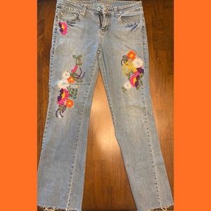 Request embroidered jeans